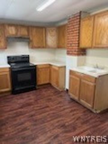 1876 Pierce Avenue, Niagara Falls, NY 14301