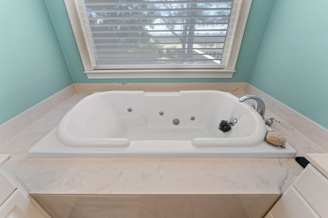 4806 Bucks Bluff Dr., North Myrtle Beach, SC 29582