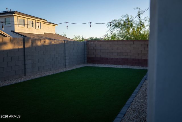 10227 W SALTER Drive, Peoria, AZ 85382