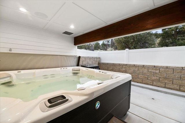 47145 Skyview Drive, Big Bear, CA 92314