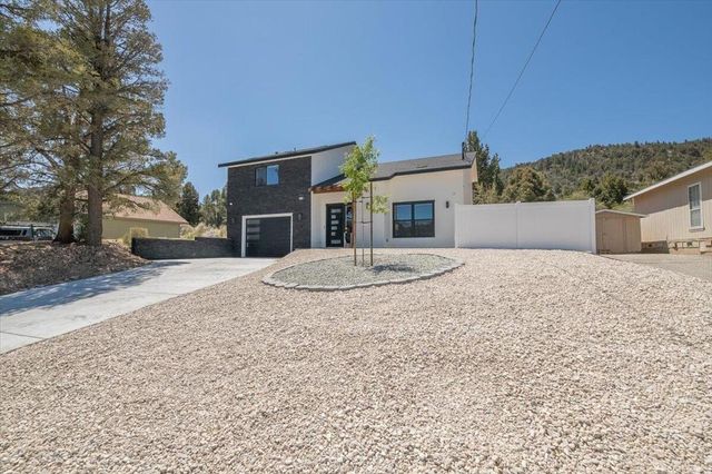 47145 Skyview Drive, Big Bear, CA 92314