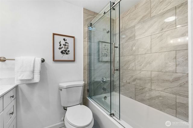 2408 164th Avenue NE, Bellevue, WA 98008