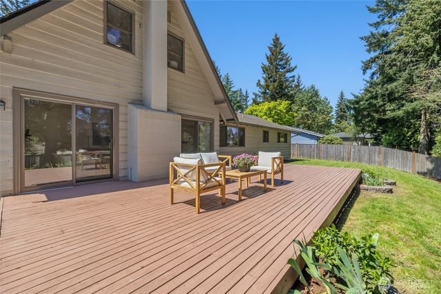 2408 164th Avenue NE, Bellevue, WA 98008