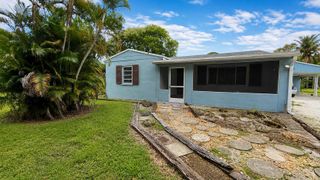 4894 Cyprus Lane, Haverhill, FL 33417