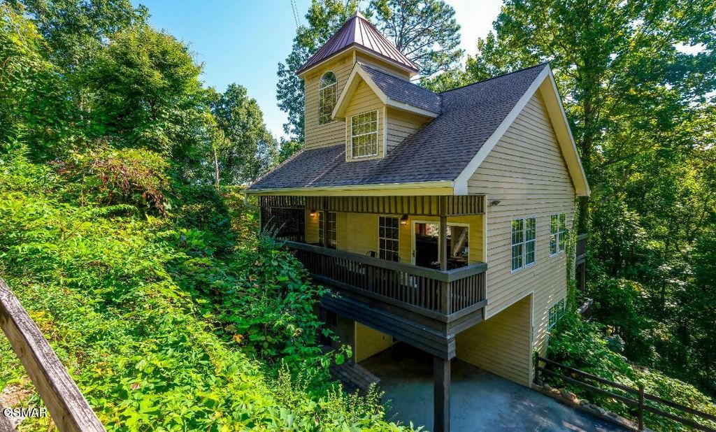 1429 Arbon Drive, Gatlinburg, TN 37738