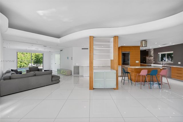 1000 N Shore Dr 0, Miami Beach, FL 33141