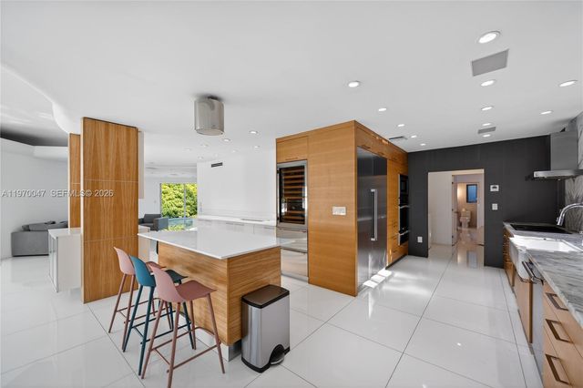 1000 N Shore Dr 0, Miami Beach, FL 33141