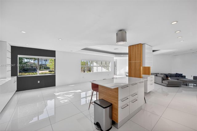 1000 N Shore Dr 0, Miami Beach, FL 33141