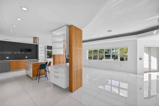 1000 N Shore Dr 0, Miami Beach, FL 33141