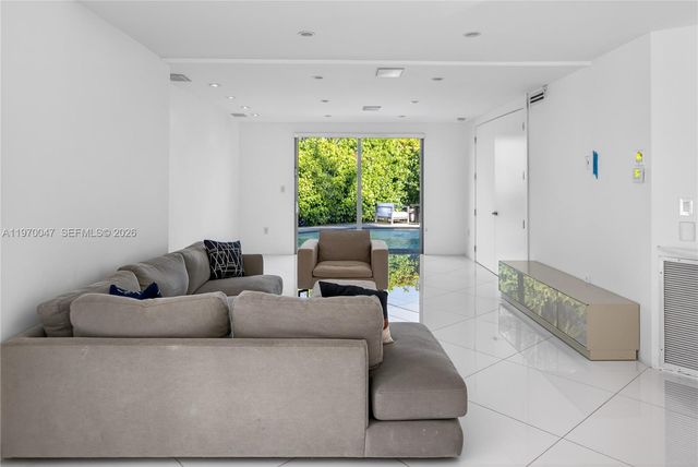 1000 N Shore Dr 0, Miami Beach, FL 33141