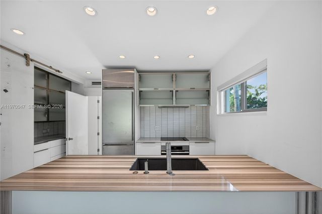 1000 N Shore Dr 0, Miami Beach, FL 33141