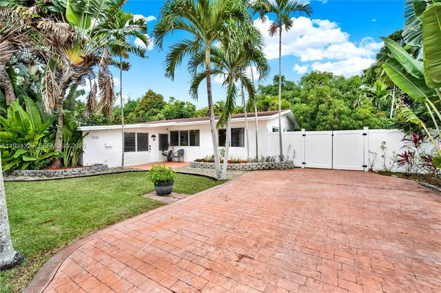 7135 SW 19th Ter, Miami, FL 33155