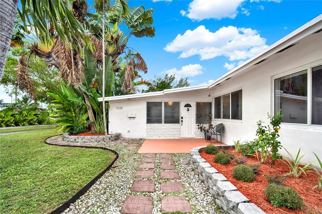 7135 SW 19th Ter, Miami, FL 33155