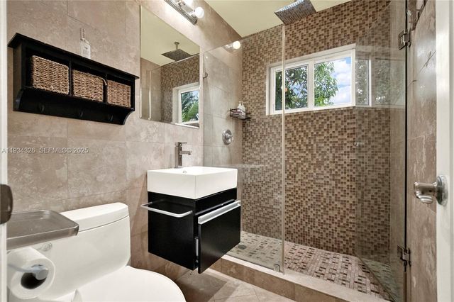 7135 SW 19th Ter, Miami, FL 33155