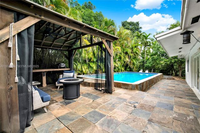 7135 SW 19th Ter, Miami, FL 33155