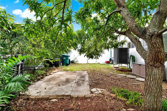 7135 SW 19th Ter, Miami, FL 33155