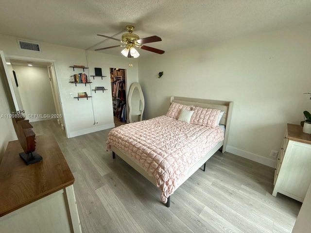 1825 W 44th Pl 808, Hialeah, FL 33012