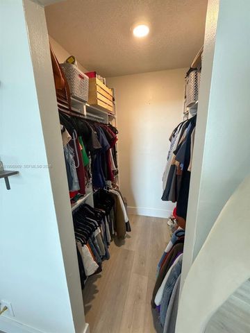 1825 W 44th Pl 808, Hialeah, FL 33012