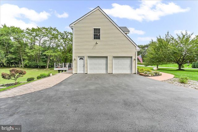 12 OWENWOOD DR, Lincoln University, PA 19352