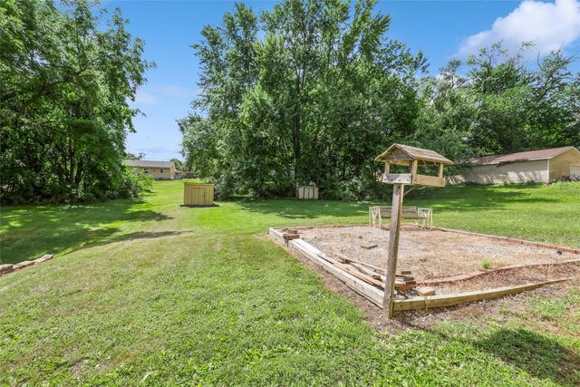 930 Emma Avenue, Des Moines, IA 50315