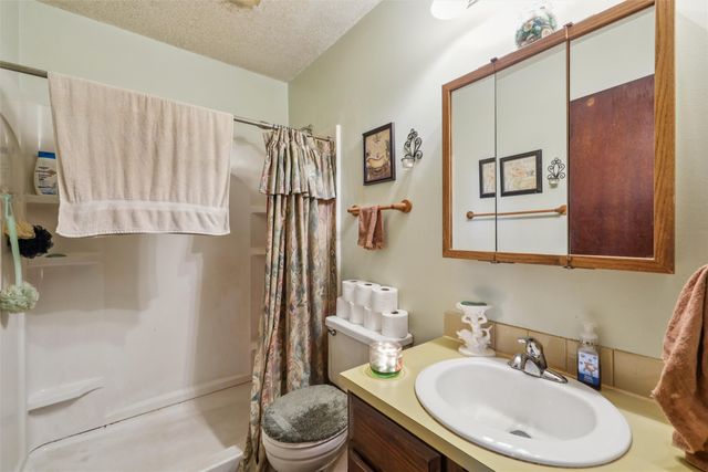 930 Emma Avenue, Des Moines, IA 50315