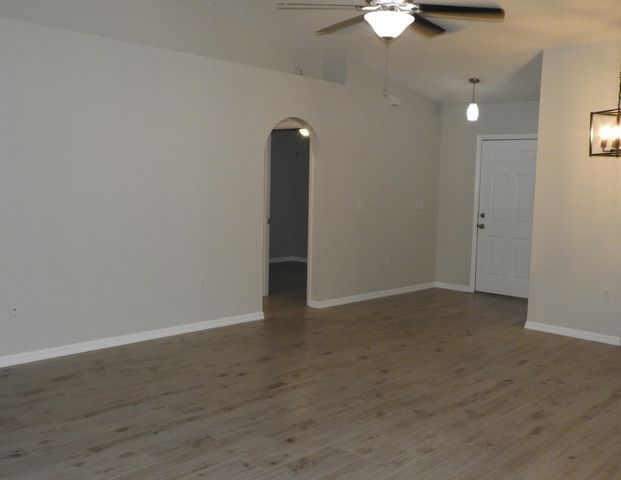 1520 Vista Lake Circle, Melbourne, FL 32904