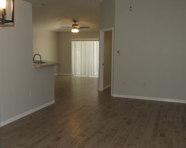 1520 Vista Lake Circle, Melbourne, FL 32904