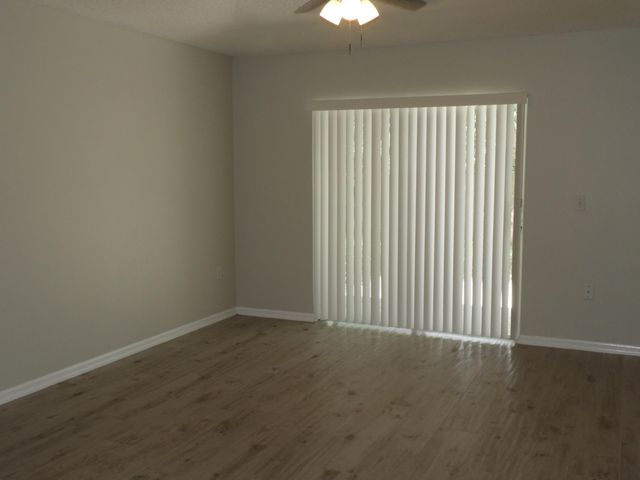 1520 Vista Lake Circle, Melbourne, FL 32904