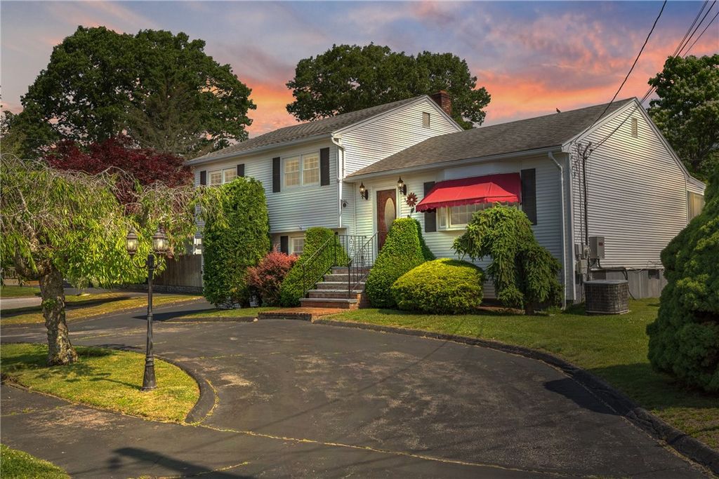 35 Benjamin Avenue, Cranston, RI 02920