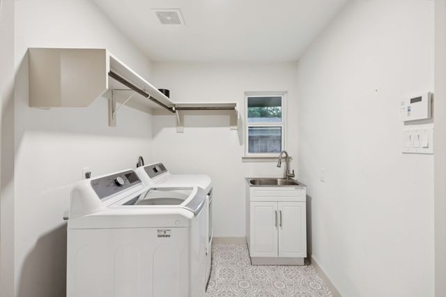 10548 Marquis Lane, Dallas, TX 75229