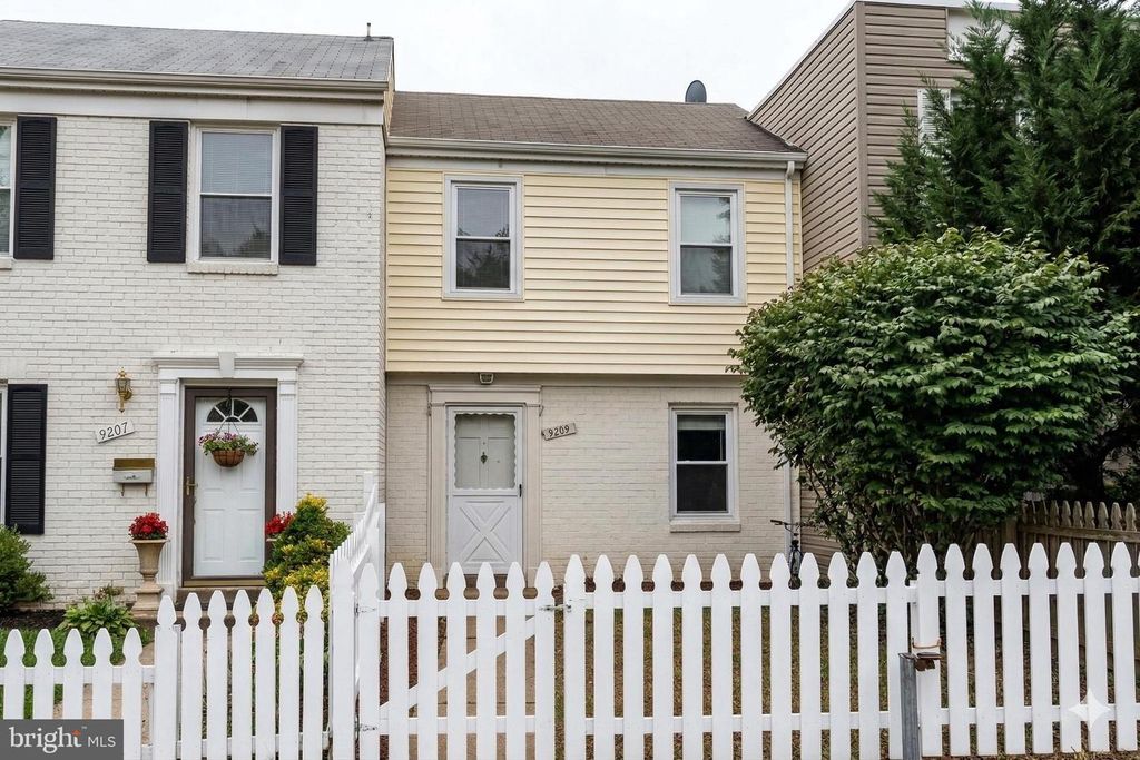 9209 HOOD RD, Manassas, VA 20110