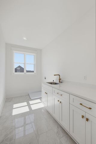 264 38th Ave, N, Nashville, TN 37209