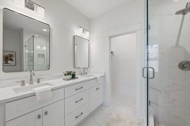 264 38th Ave, N, Nashville, TN 37209