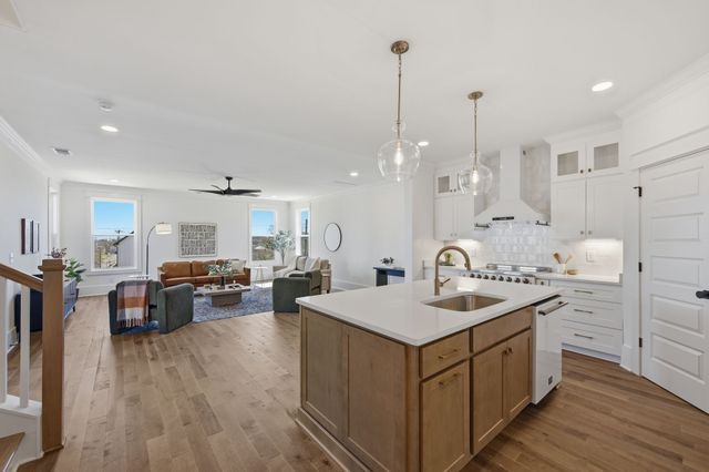 264 38th Ave, N, Nashville, TN 37209