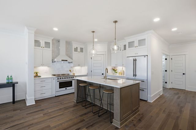 264 38th Ave, N, Nashville, TN 37209