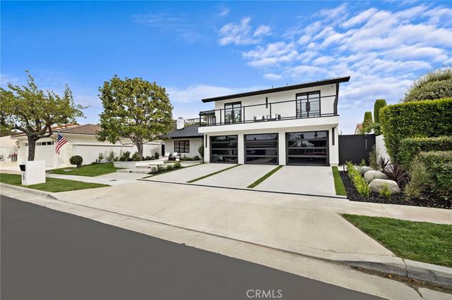 6 Monterey Circle, Corona Del Mar, CA 92625