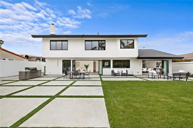6 Monterey Circle, Corona Del Mar, CA 92625