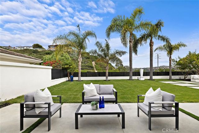 6 Monterey Circle, Corona Del Mar, CA 92625