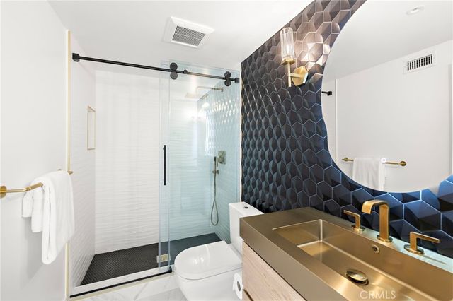 6 Monterey Circle, Corona Del Mar, CA 92625