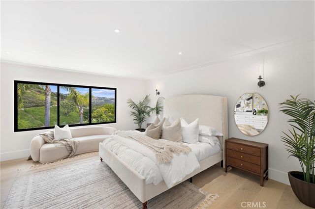 6 Monterey Circle, Corona Del Mar, CA 92625