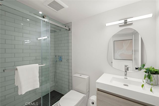 6 Monterey Circle, Corona Del Mar, CA 92625