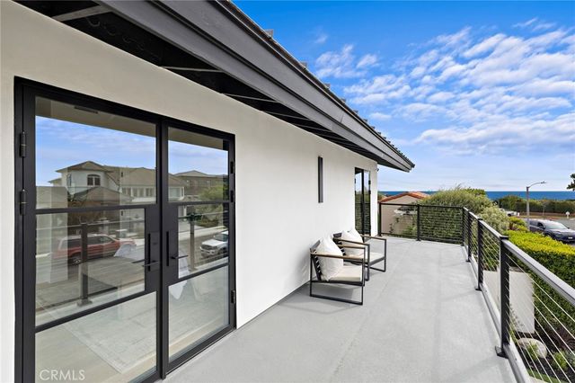 6 Monterey Circle, Corona Del Mar, CA 92625