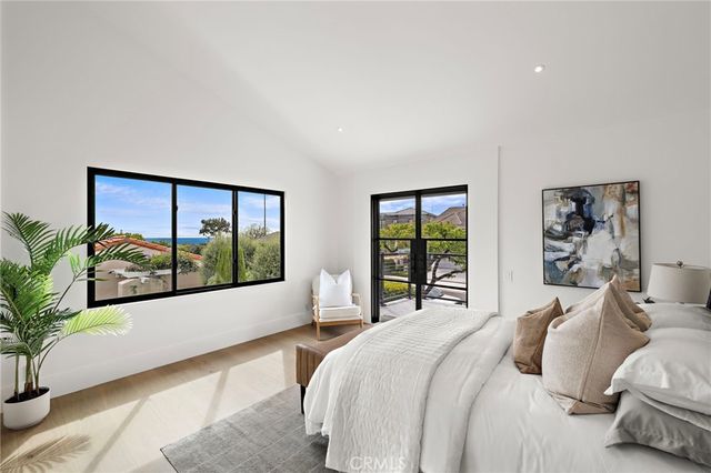 6 Monterey Circle, Corona Del Mar, CA 92625