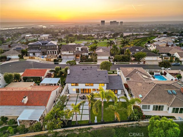 6 Monterey Circle, Corona Del Mar, CA 92625