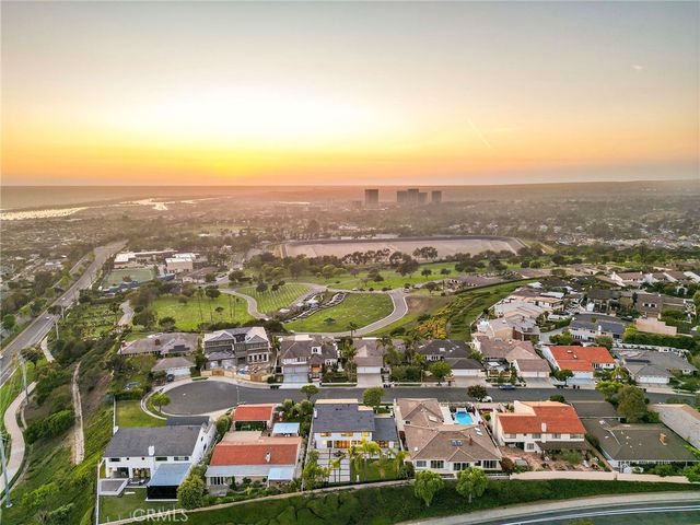 6 Monterey Circle, Corona Del Mar, CA 92625
