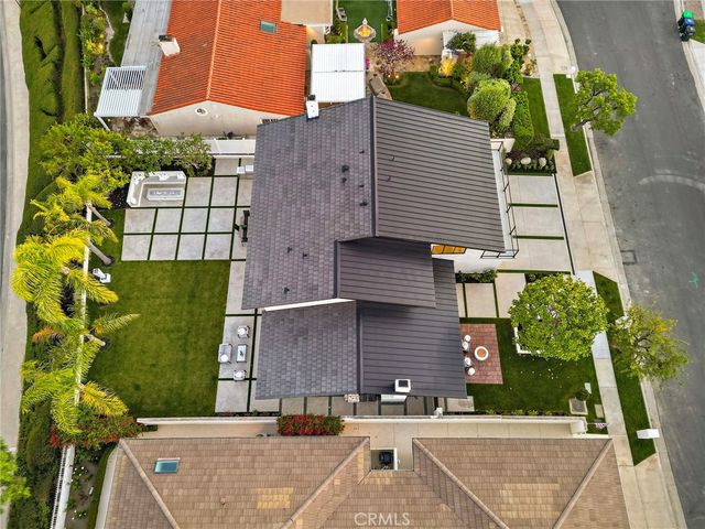 6 Monterey Circle, Corona Del Mar, CA 92625