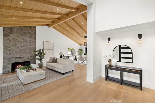 6 Monterey Circle, Corona Del Mar, CA 92625