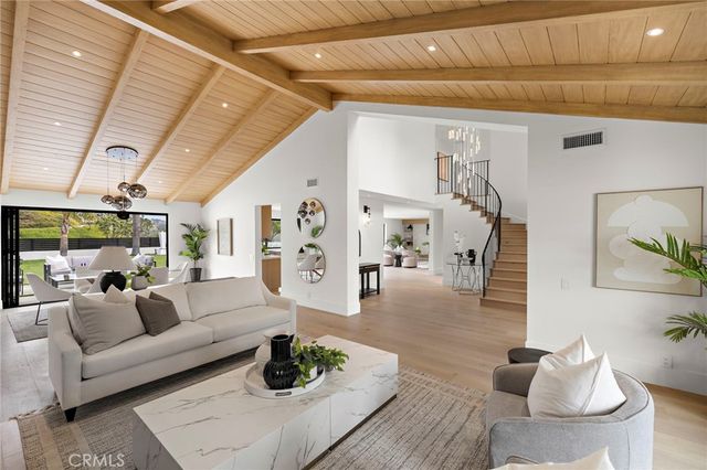 6 Monterey Circle, Corona Del Mar, CA 92625