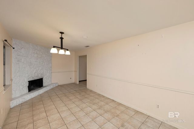 161 Laraway Lane, Fairhope, AL 36532