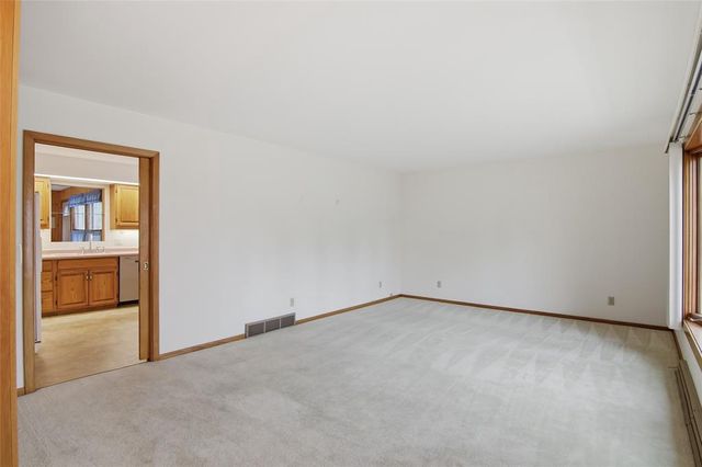 1008 W Cedar Street, Chippewa Falls, WI 54729